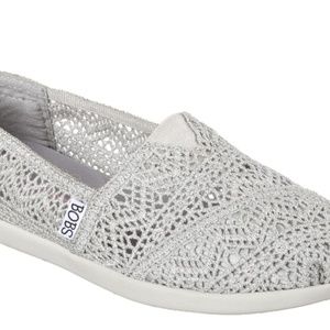 Silver Crochet Bobs by Sketchers
